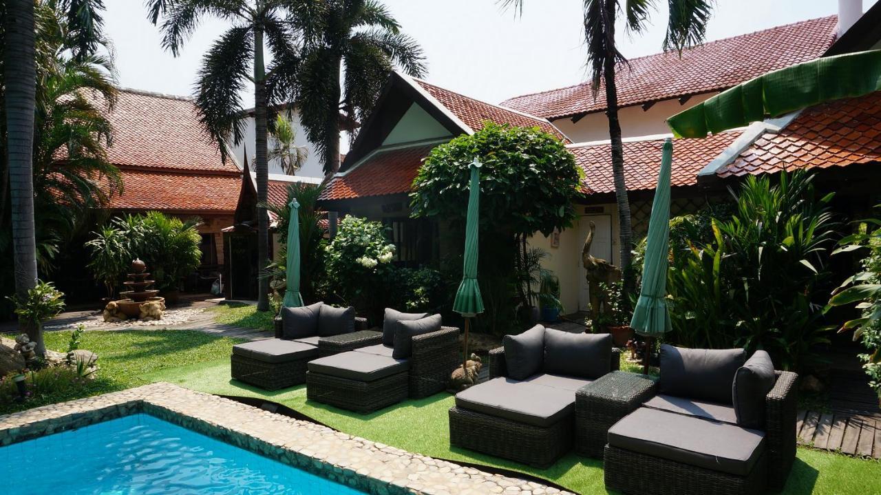Leprive Resort Pattaya Esterno foto