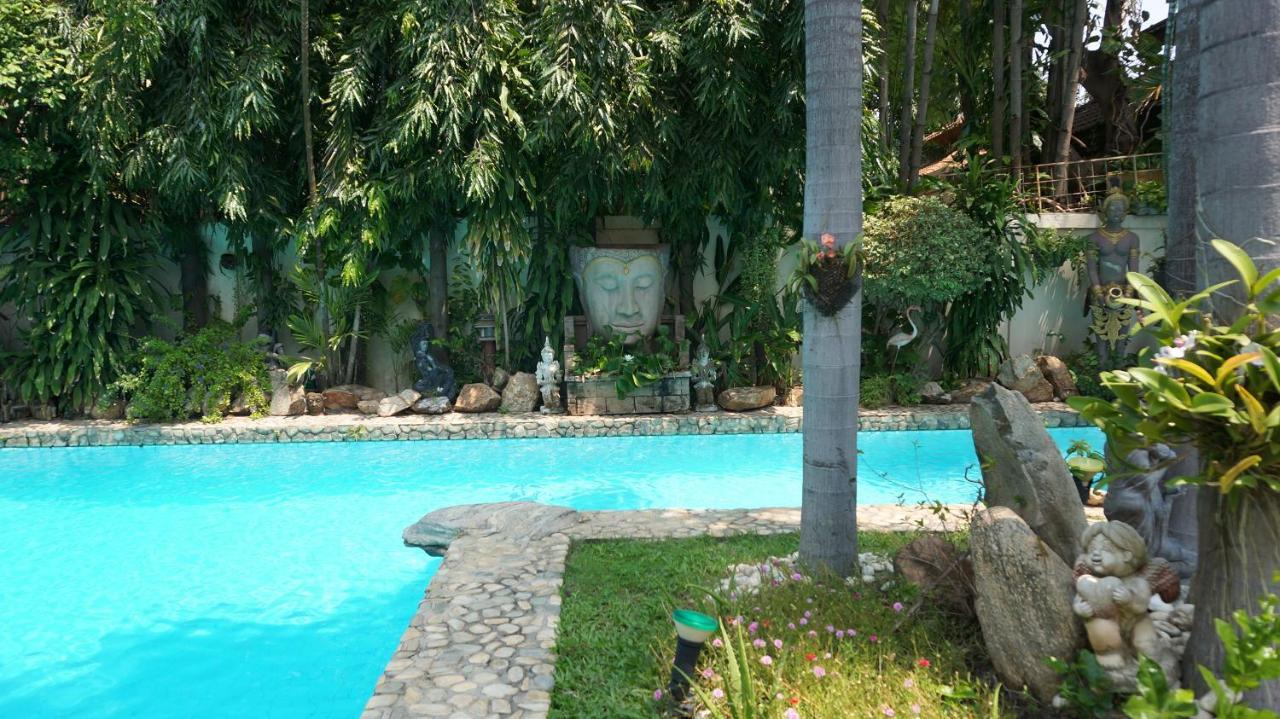 Leprive Resort Pattaya Esterno foto